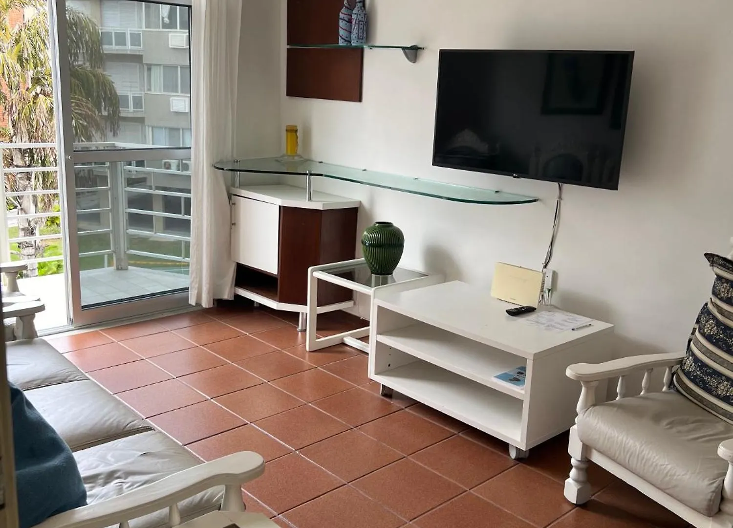 Apartamento Incrivel Em Cabo Frio Com Localizacao Privilegiada Ao Lado Da Praia Do Forte!
